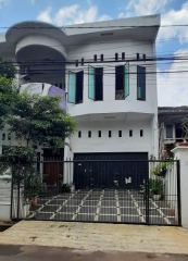 Dijual Rumah Bagus Di Dalam Kota Cawang Jakarta Timur